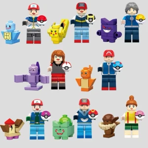 Pokémon / Pikachu Mini Figueres  - Säljer byggsatser med olika figurer och tillbehör i plastpåsar. Varje påse innehåller delar för att bygga en unik figur med olika färger och kläder. Perfekt för samlare eller byggentusiaster som gillar att skapa egna karaktärer.  55kr/paket , finns fler kvar  , ny med förpackning 