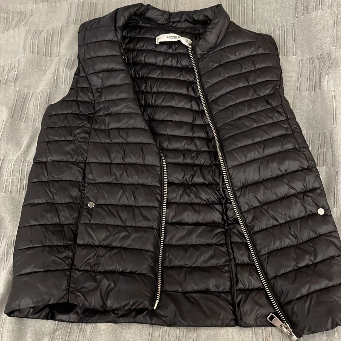 Tunn dunväst från mango 