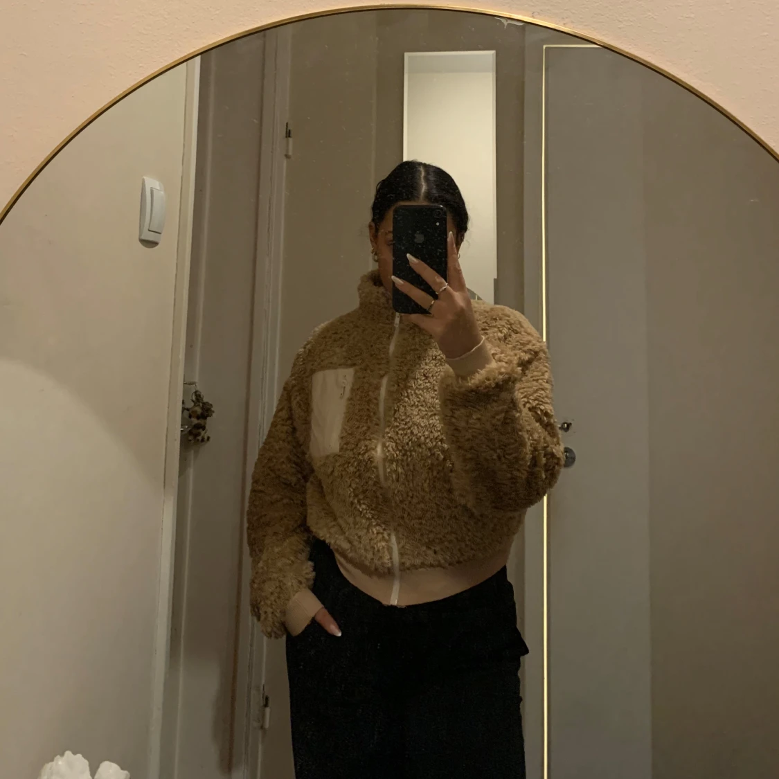 Beige teddy kofta med dragkedja och ficka - 91