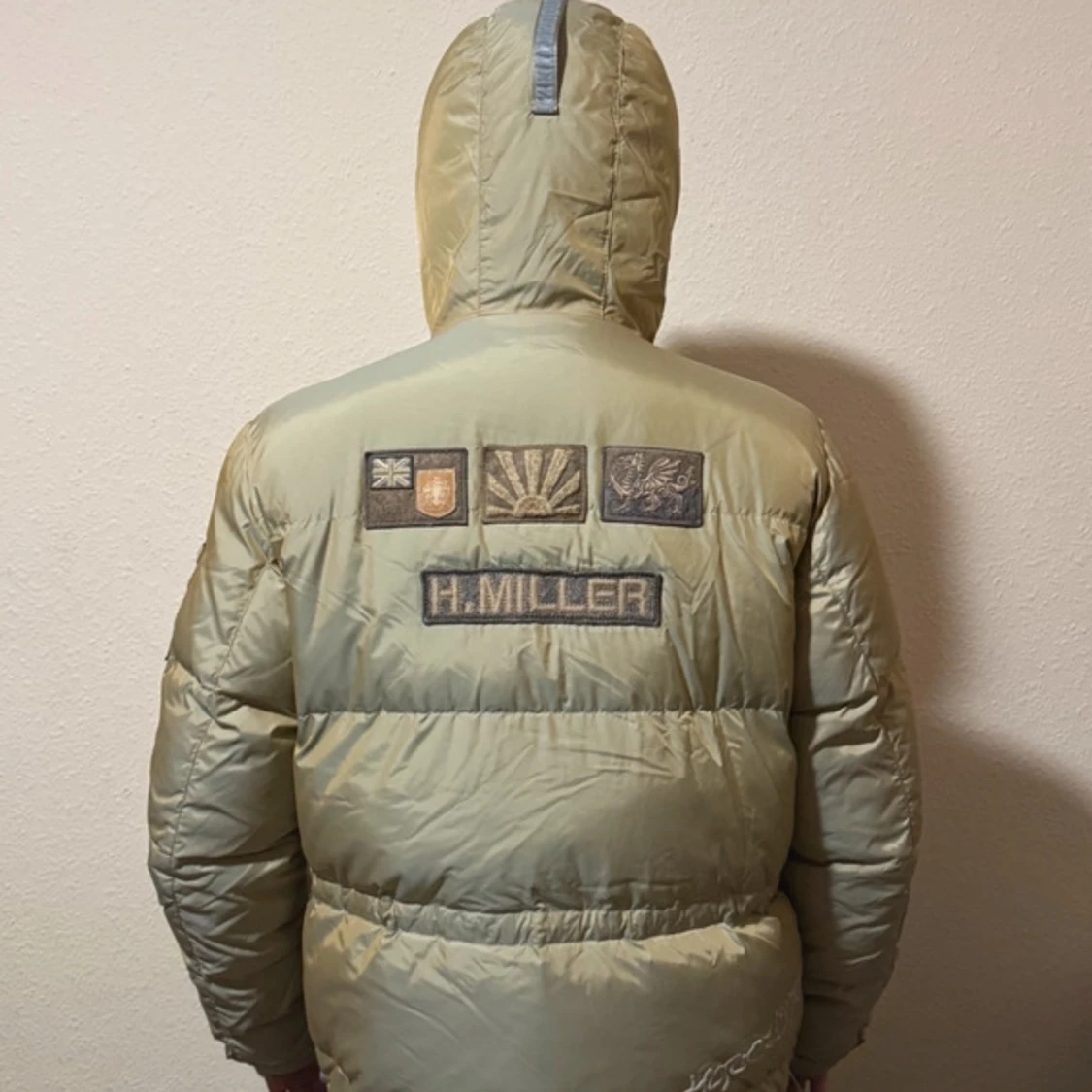 Beige dunjacka från Kejo  - 1