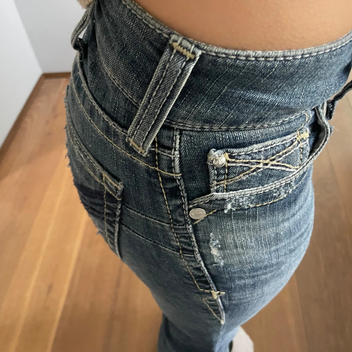 Artiat Real Denim Bootcut jeans, kolla min profil för mer - 90