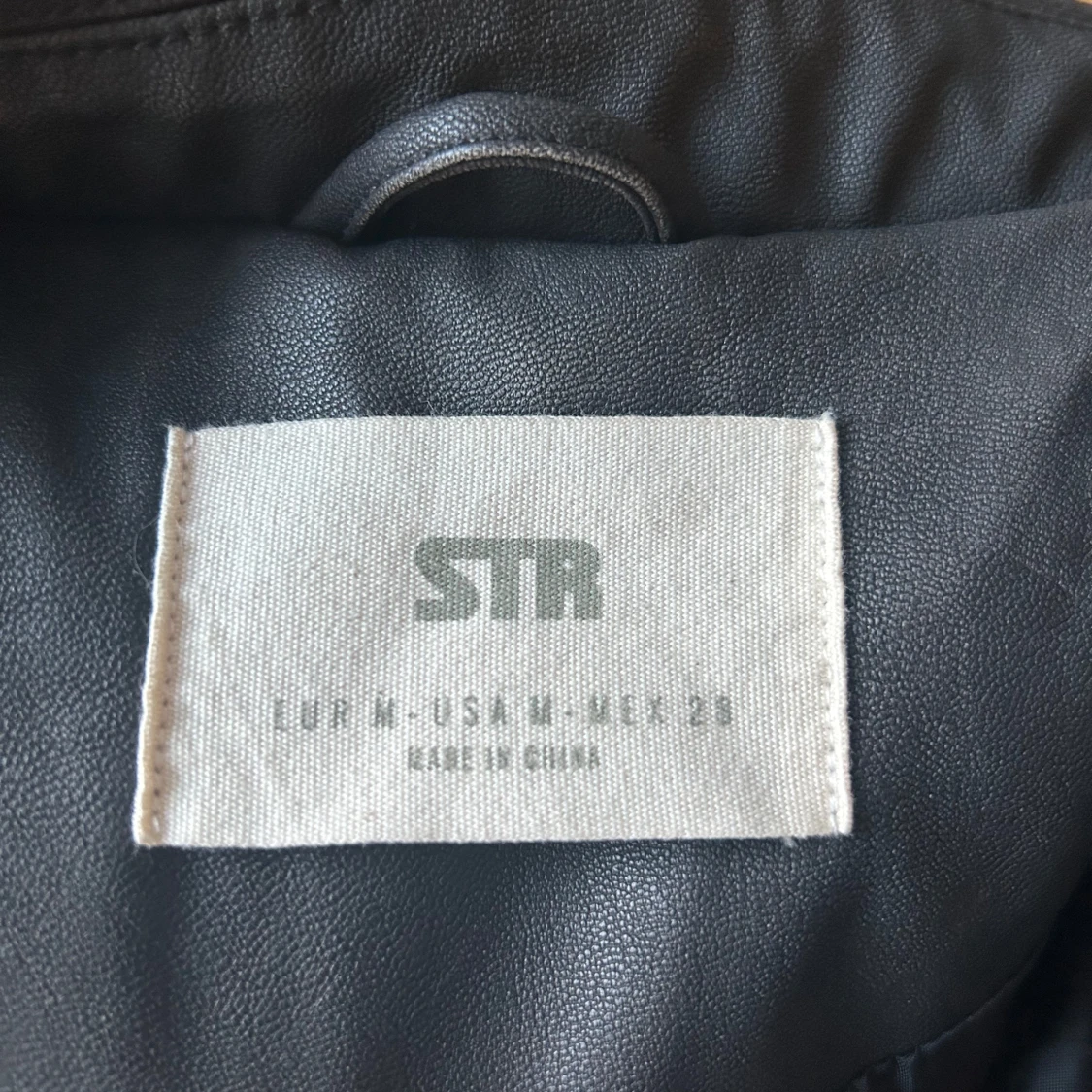 Jacka från stradivarius - 92