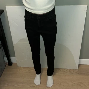 Slim fit jeans - Slim fit jeans frn lindex. Nästa aldrig använda kanske någon gång. Pris kan diskuteras!