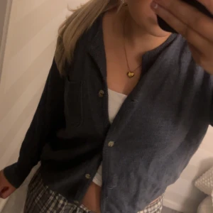 Kofta - En otroligt fin kofta❤️ i toppen skick❤️