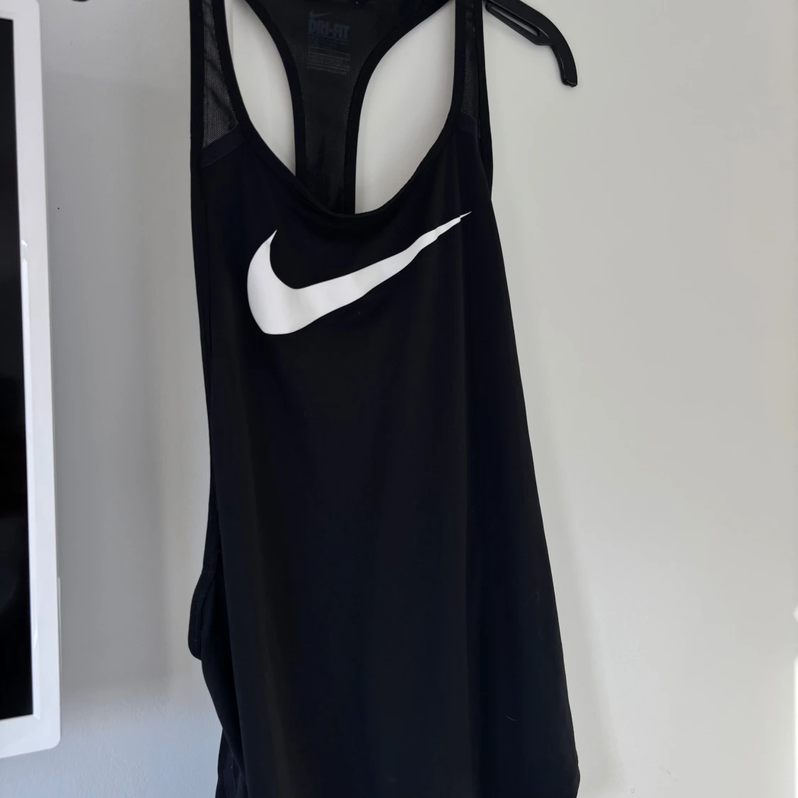 Nike träningslinne med djup rygg 