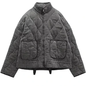 Jacka från Zara - Köpt för ca ett år sedan, endast använd 2-3 gånger! 🖤 