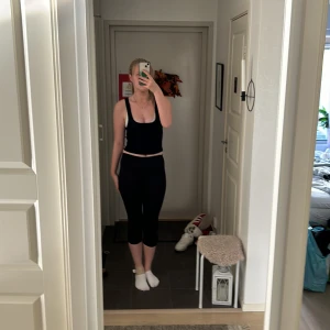 Träningsbyxor  - 3 kvarts träningsbyxor, aldrig andvända 