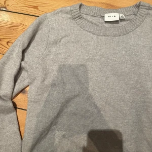 Stickad tröja - Fin tröja i jättebra skick 💕💕 Strl XS från Vila
