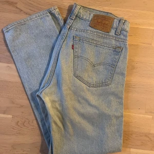 Levi’s 505 Vintage - Levi’s jeans, vintage Storlek: W34 L32 Ej orginal knapp vid midjan. 