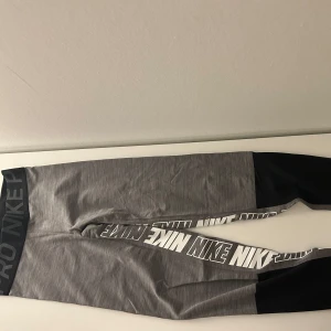 Nike tränings byxor - Nike tränings byxor 