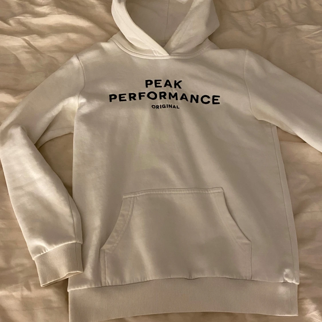 Peak performance hoodie 160 - 1