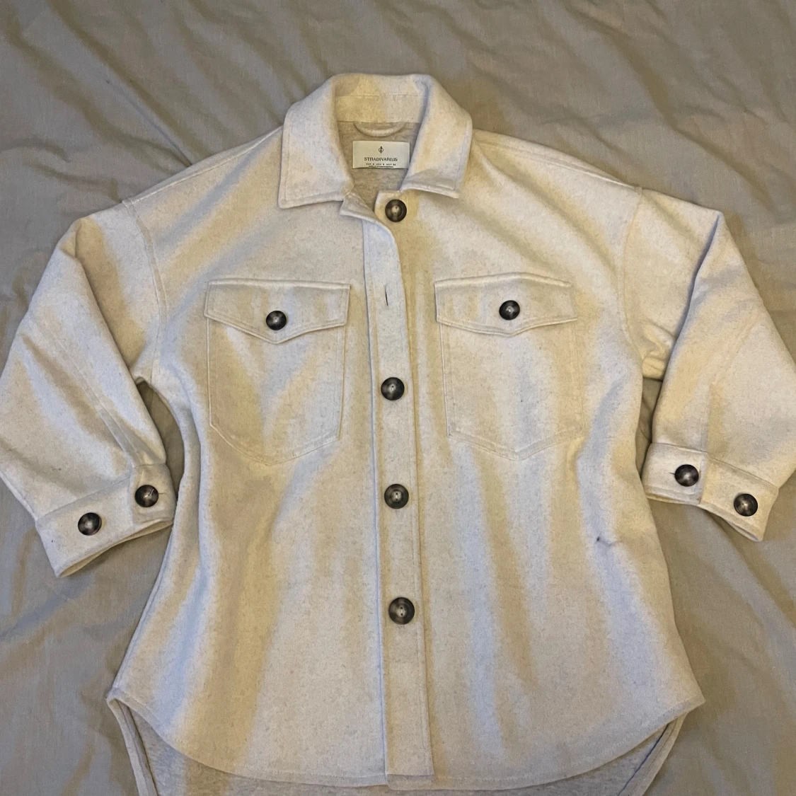 Beige jacka från Stradivarius - 91