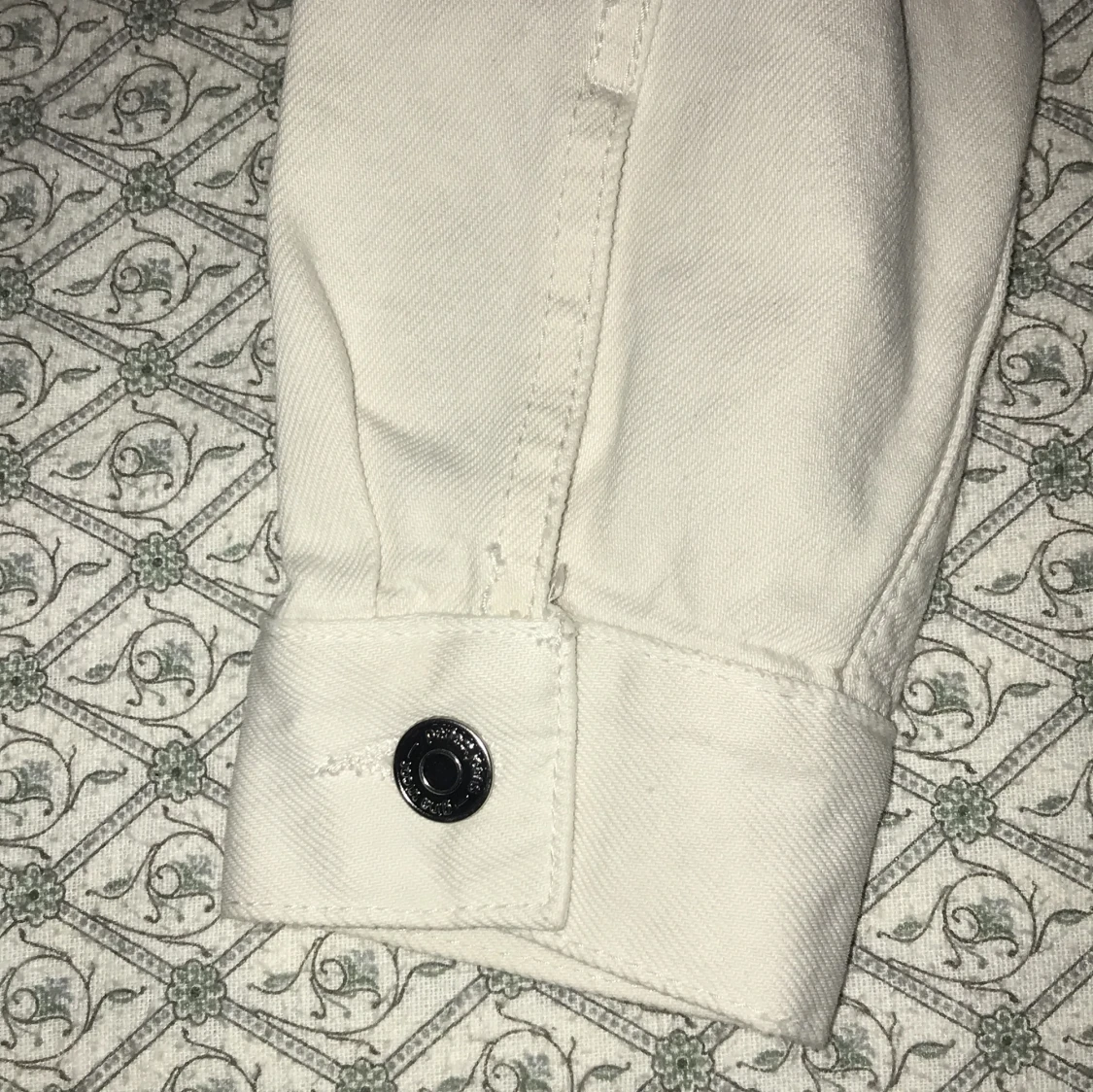 Vit jeansjacka från Gina Tricot  - 91