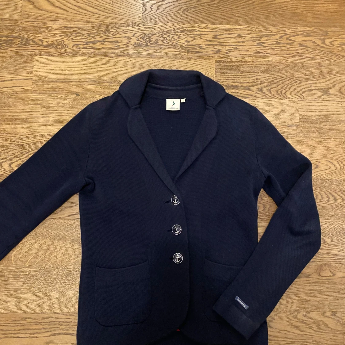 Mörkblå kavaj från Boomerang 