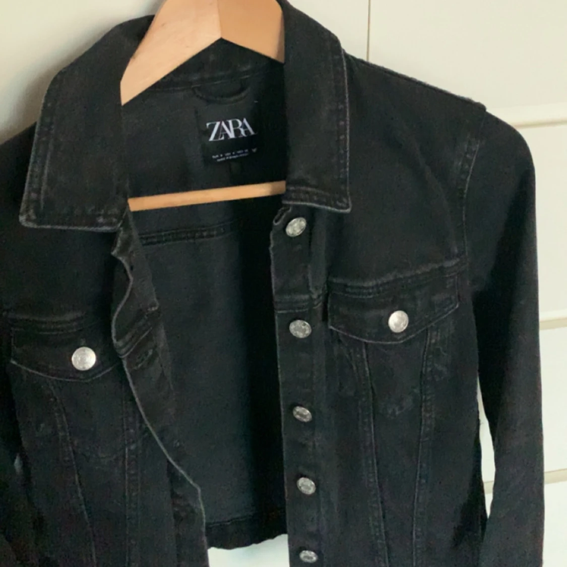 Svart jeansjacka från Zara - 91