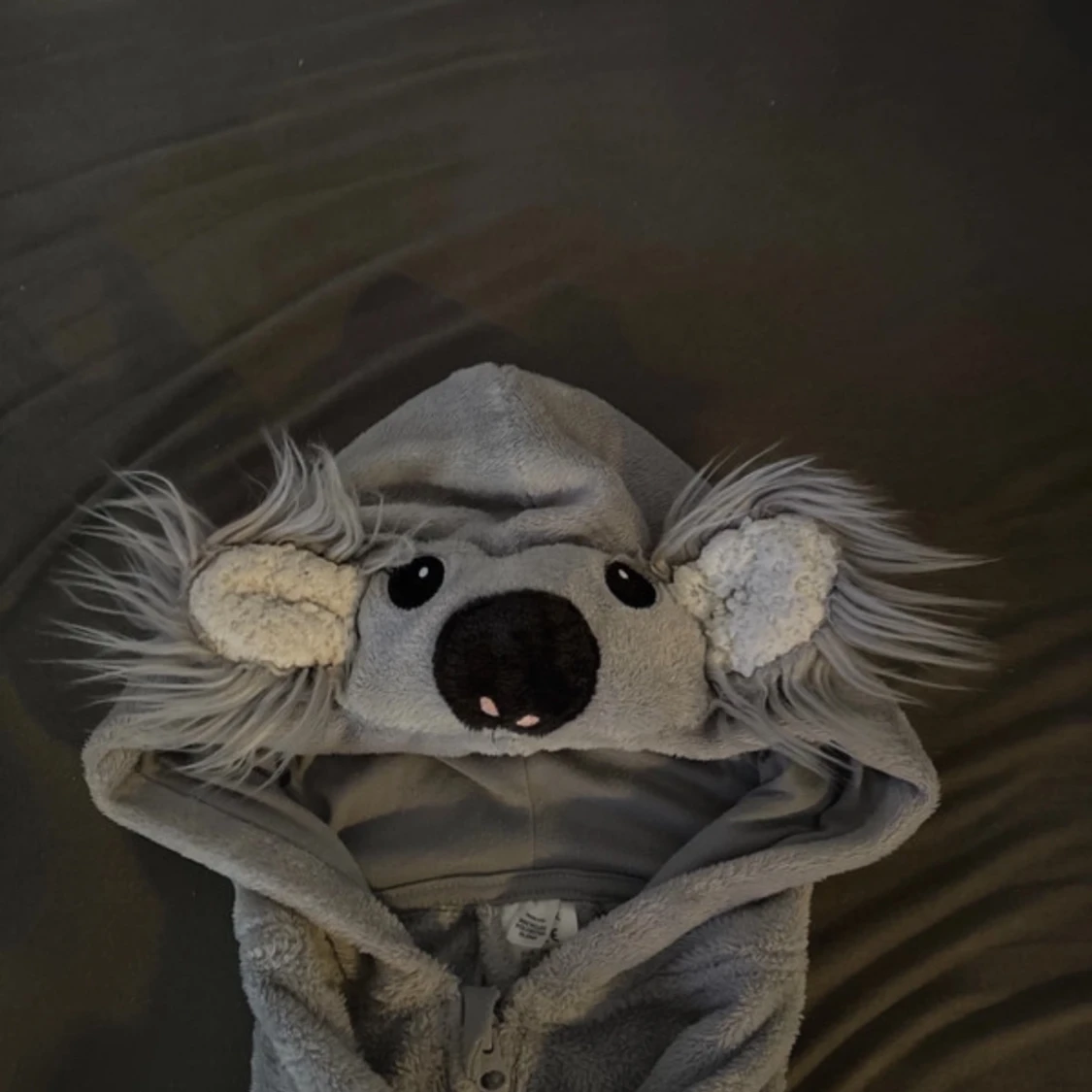 Grå koala onesie från Lindex - 3