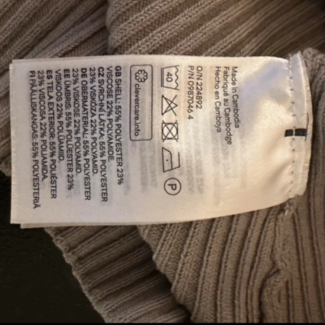 Beige ribbad topp från H&M - 2