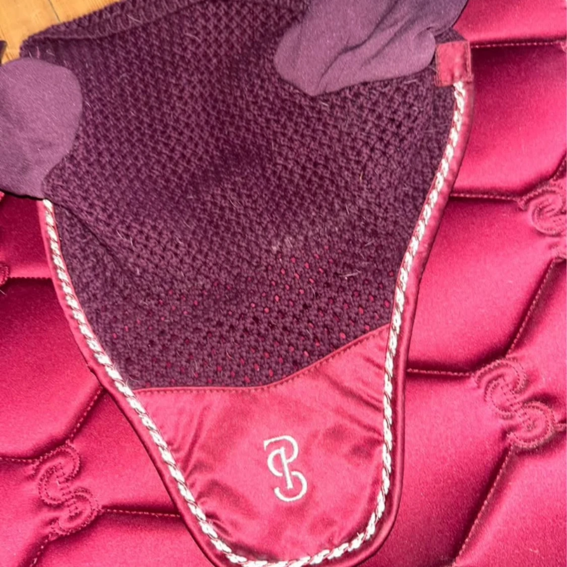 Vinrött hopp set från PS of Sweden - 92