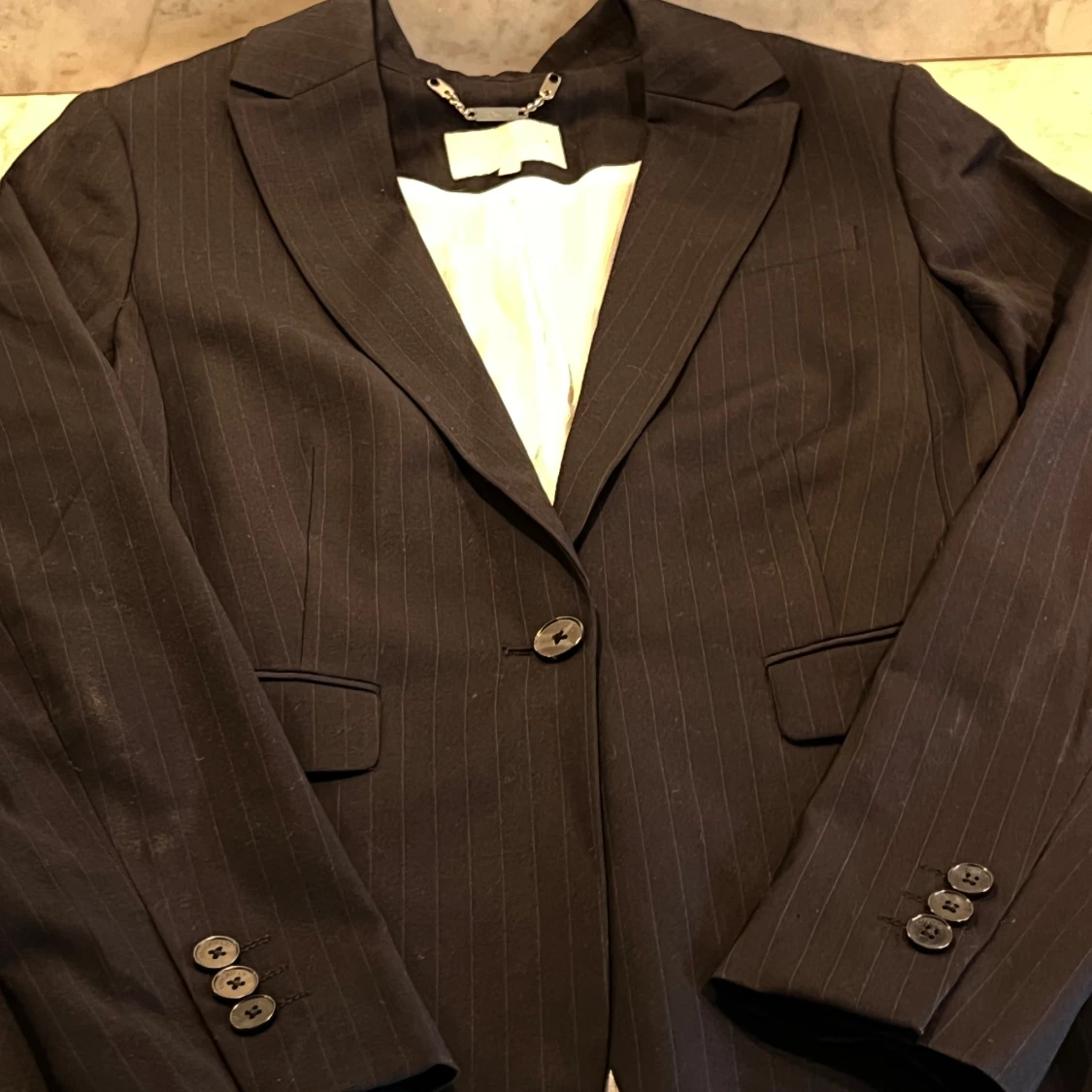 Mörkblå randig kavaj från Stockh LM - 92