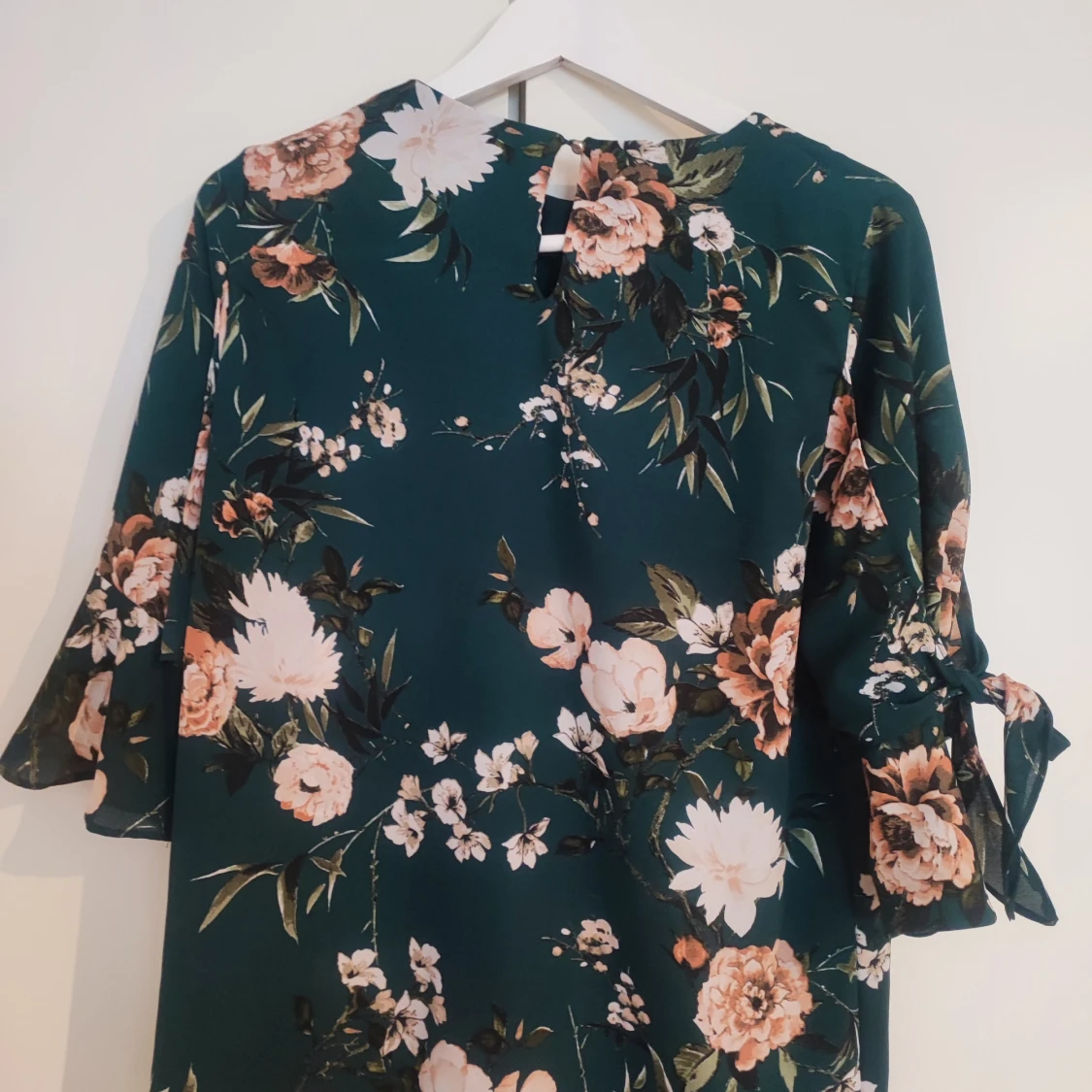 Blommig blus från Dorothy Perkins - 1