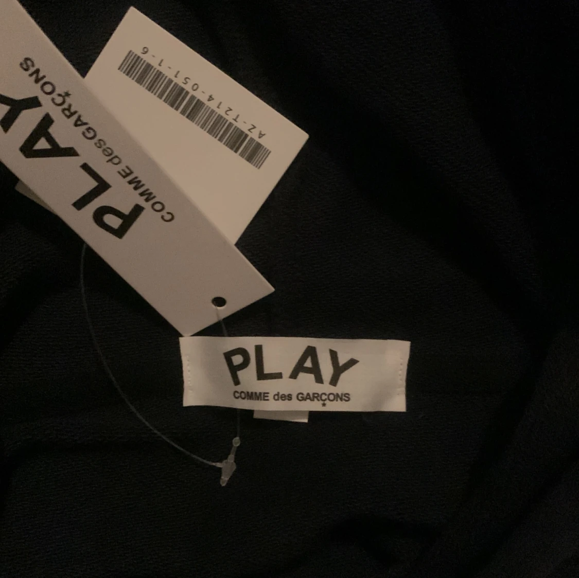 Mörk blå hoodie från Comme des Garçons - 2