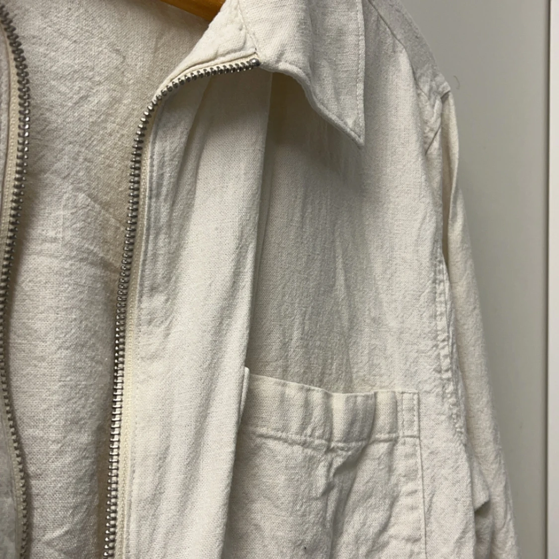 Beige overshirt från Weekday - 3