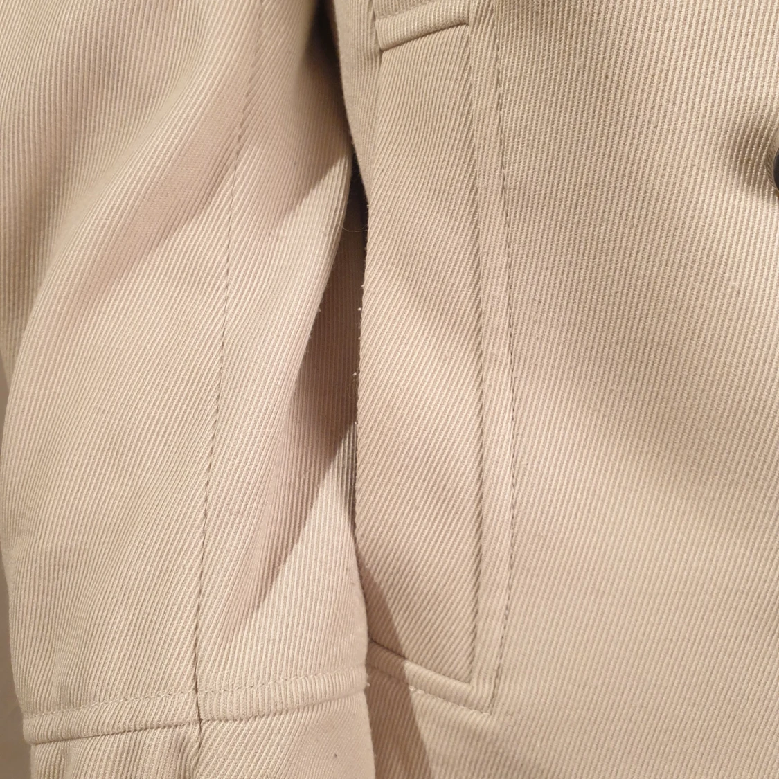 Beige trenchcoat från Stockholm LM - 4