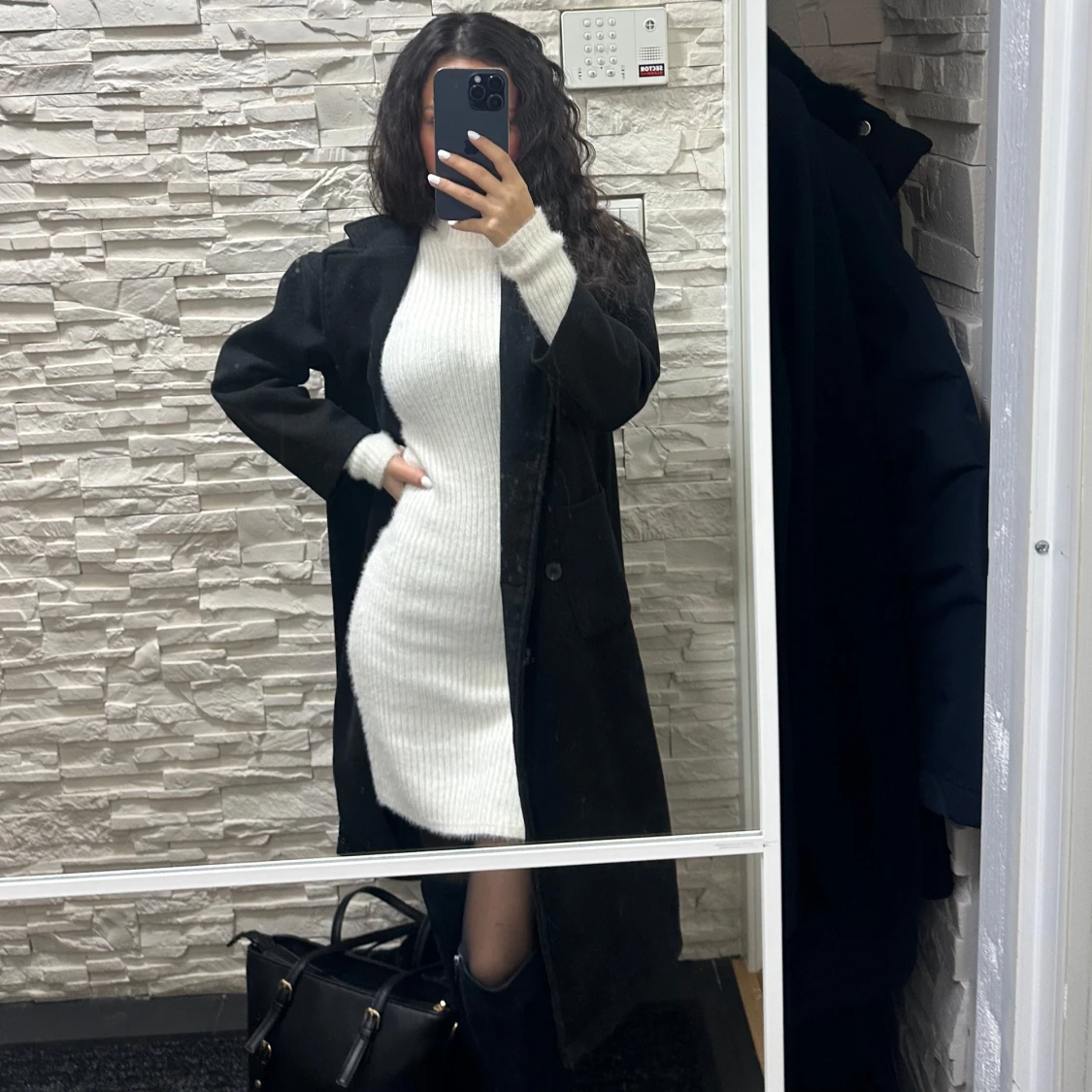 Vit ribbad klänning