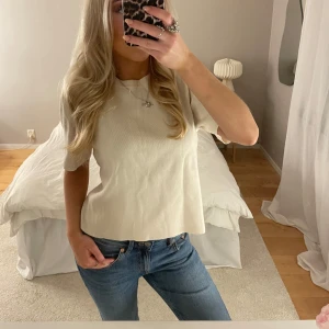 Stickad topp - Så snygg och användbar tröja från h&m, aldrig använd💕🫶🏼