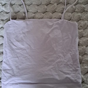 Pastell färgat linne - Säljer ett linne från ginatricot i S