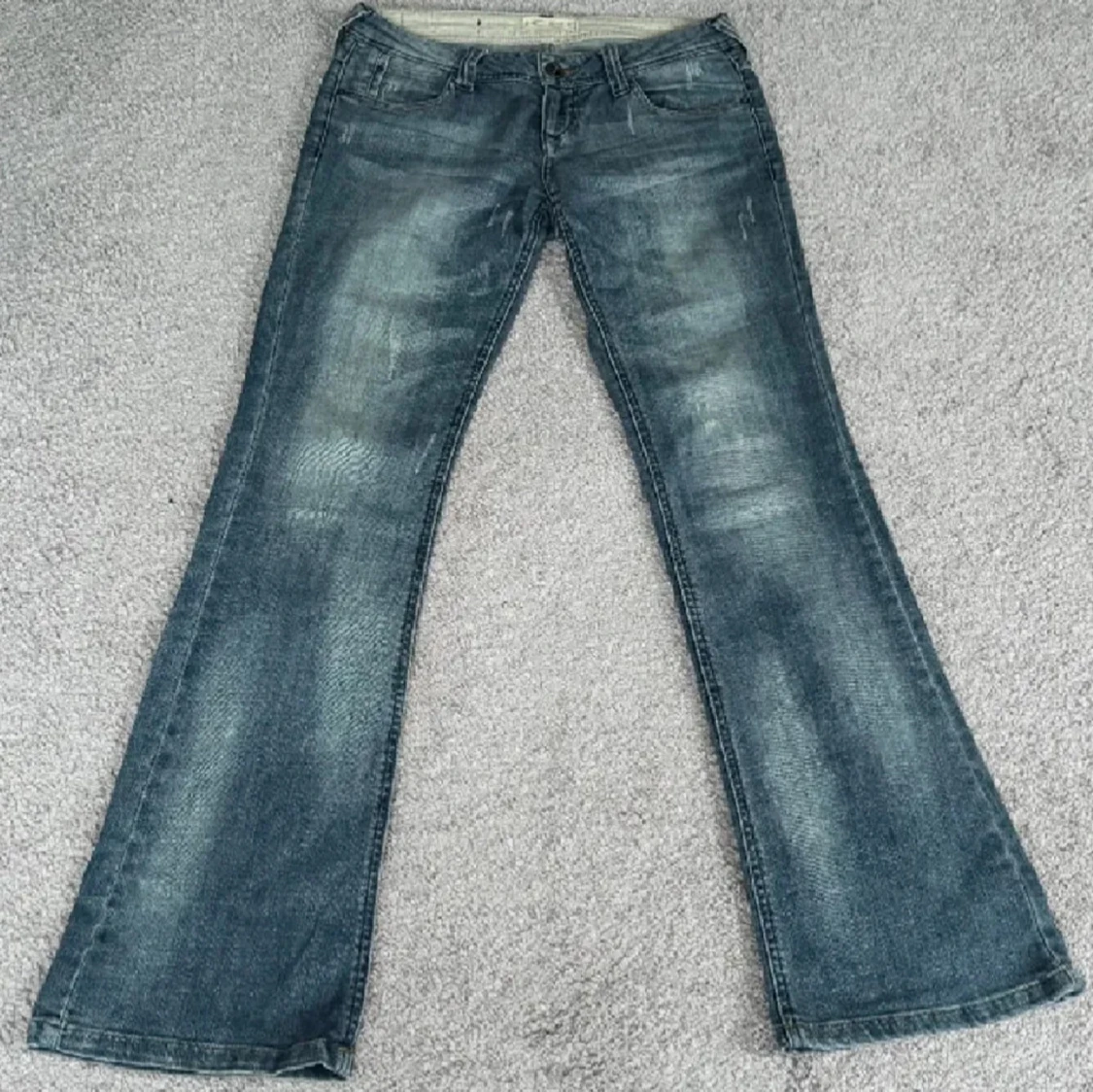 Blå bootcut jeans - 2