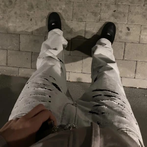 Feta ripped y2k jeans - Feta som fan sitter straight