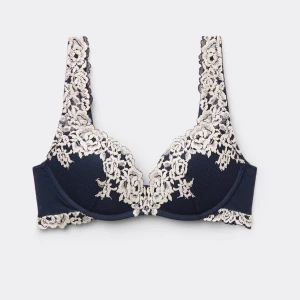 Intimissimi Superpushup-behå Gioia Pretty Flowers - Har haft denna i typ 1 månad och har testat denna två gånger och säljer den eftersom den var för liten men den e som ny❤️