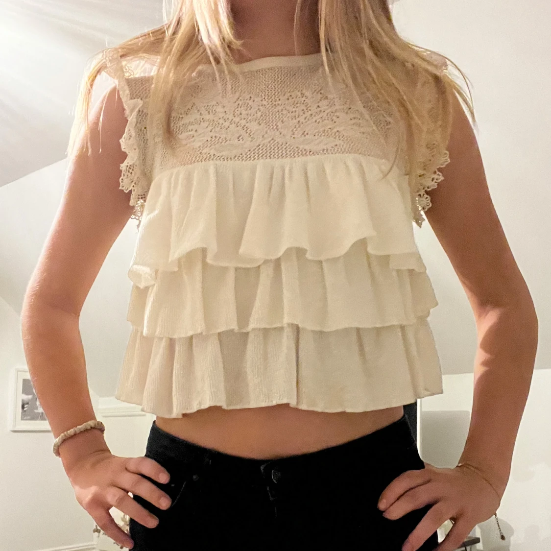 Vit volang topp från Zara - 1