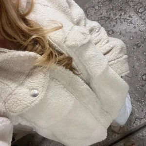 Teddyjacka - Cremevit/beige