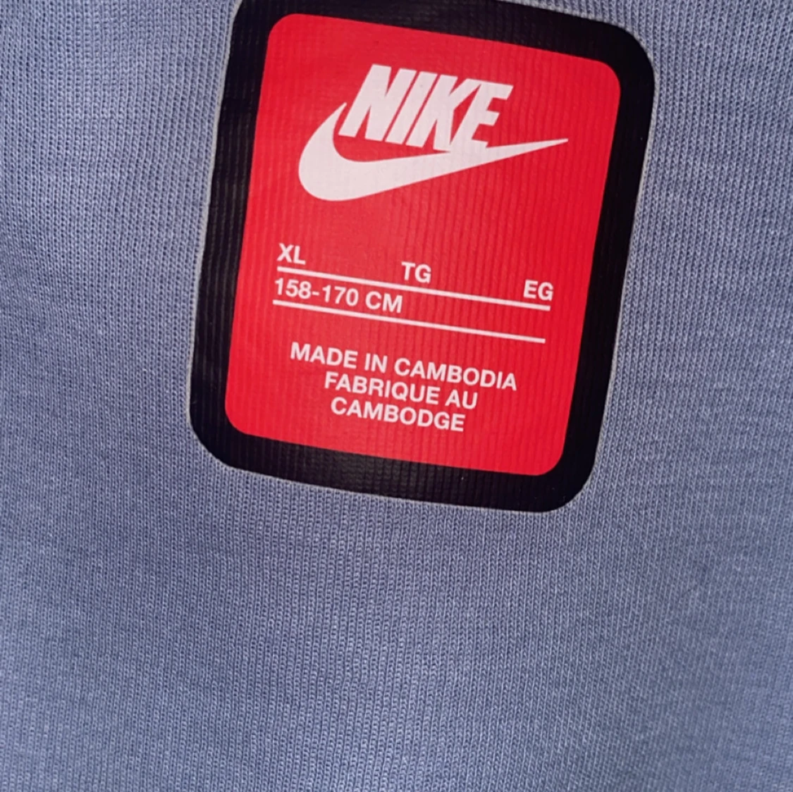 Nike tech, åldern: 13-15, passar Längd 165-170 - 91