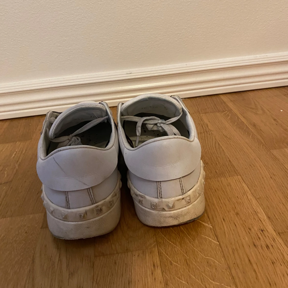 Valentino opens  - 90