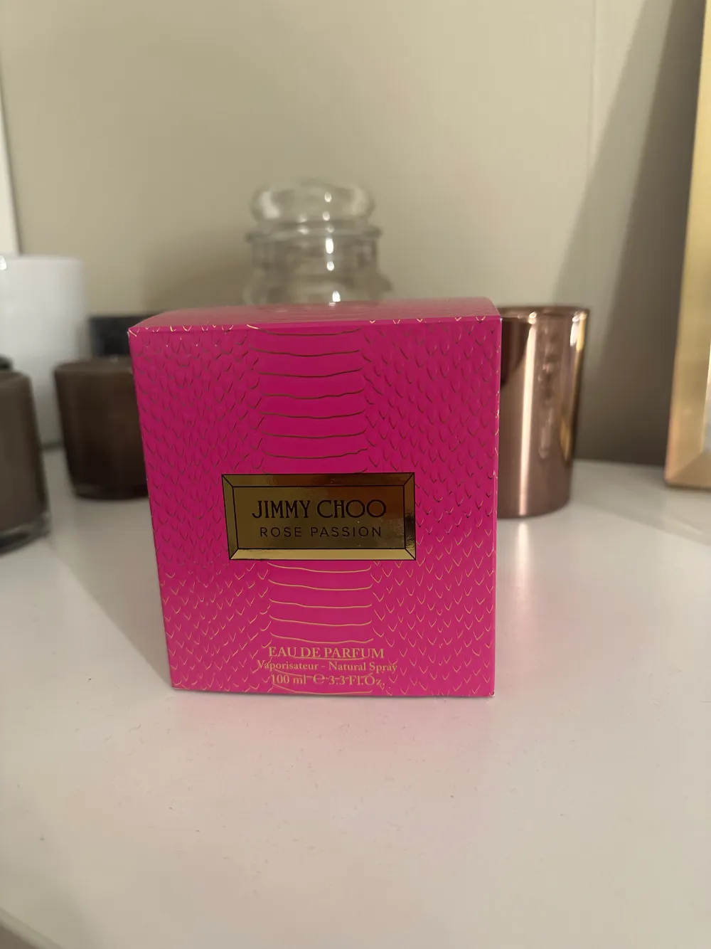 Jimmy choo parfym 100 ml, endast testad. Nypris 1155kr. Skönhet.