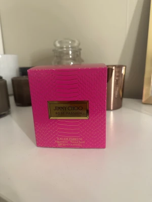 Jimmy Choo - Jimmy choo parfym 100 ml, endast testad. Nypris 1155kr