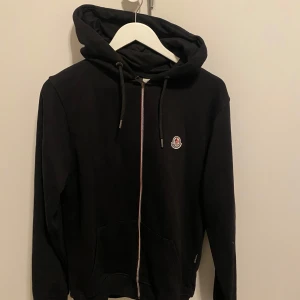 Moncler kofta  - Bra skick