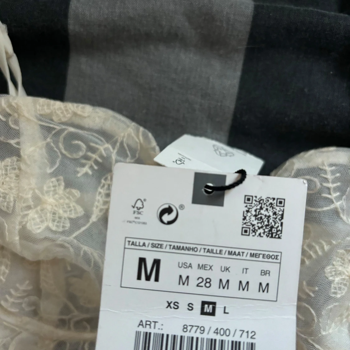 Vit spetskorsett från Zara - 90