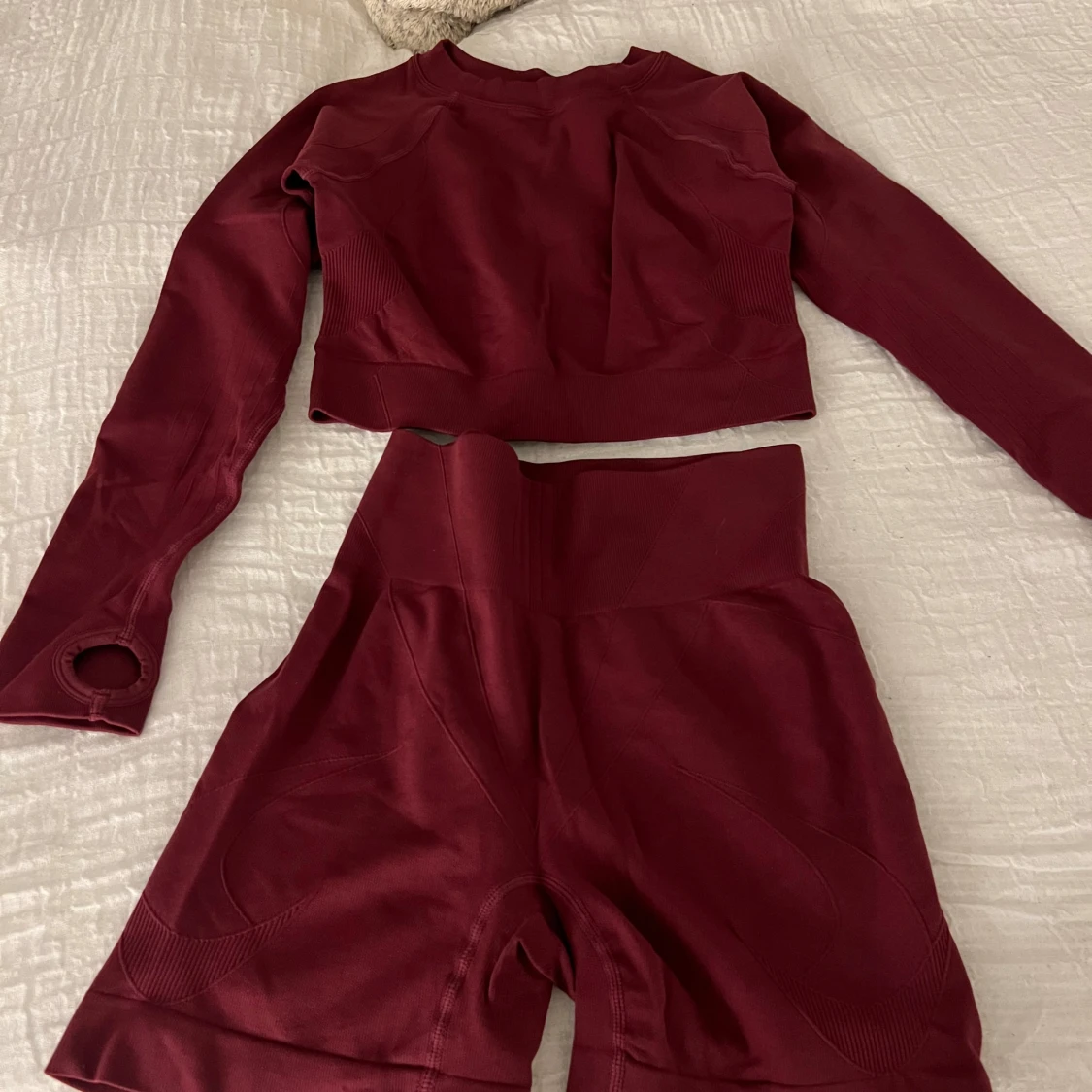 Vinrött träningsset  - 91