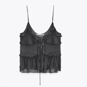 Zara topp - Jätte söt zara fest topp/linne, trendigt också 💗 Genomskinlig å så knyter man själv // använd gärna köp nu!