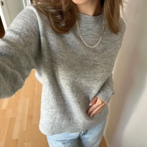 Stickad tröja - Grå stickad tröja från Vero Moda💕
