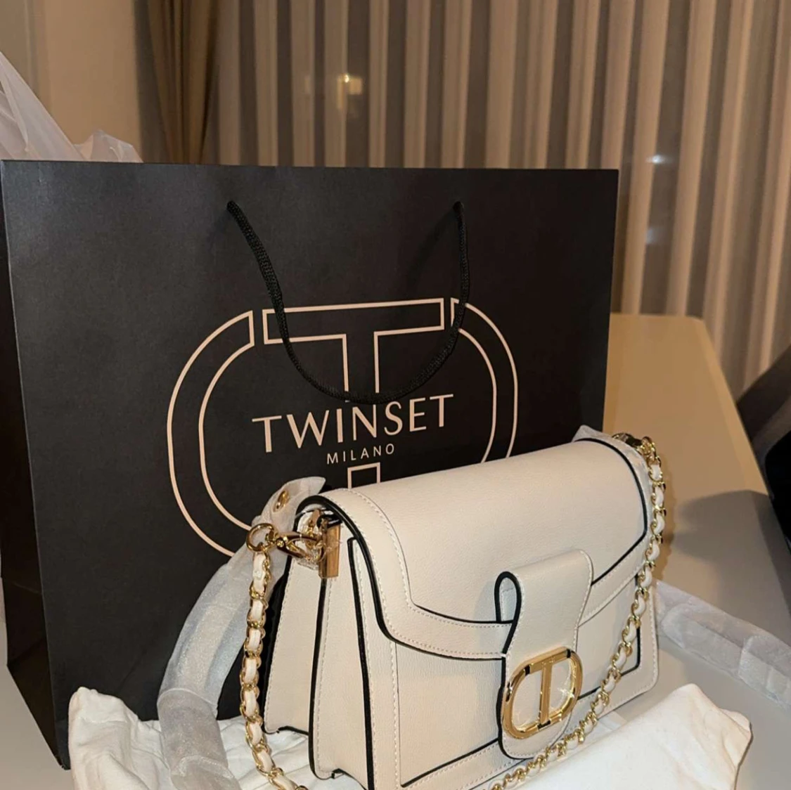 Säljer min nya TWINSET 