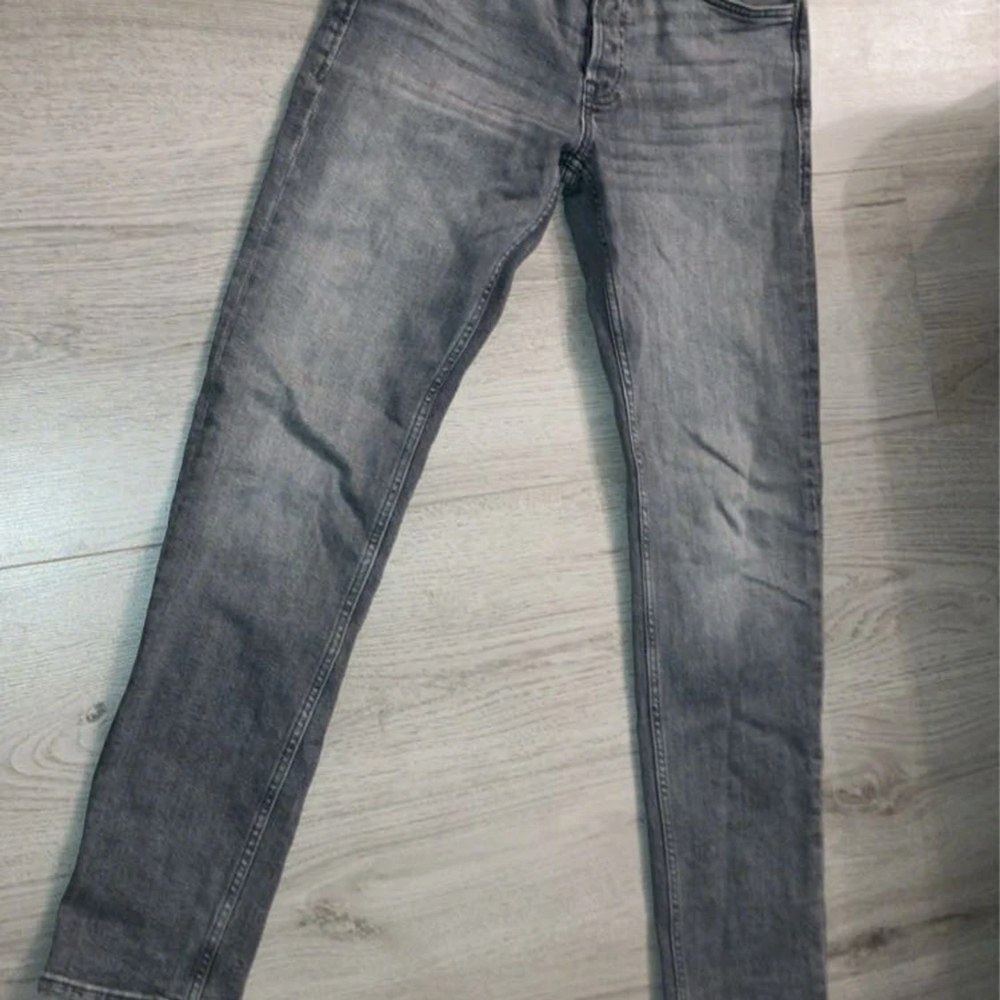 Jack & Jones jeans gråa