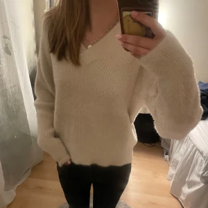 Stickad tröja! - Jätte mysig stickad från Kappahl! Bra skick, storlek s💕🙌