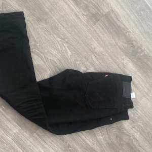 Levi’s 511™ SLIM FIT JEANS - Använda fåtal gånger, priset går att diskutera. 