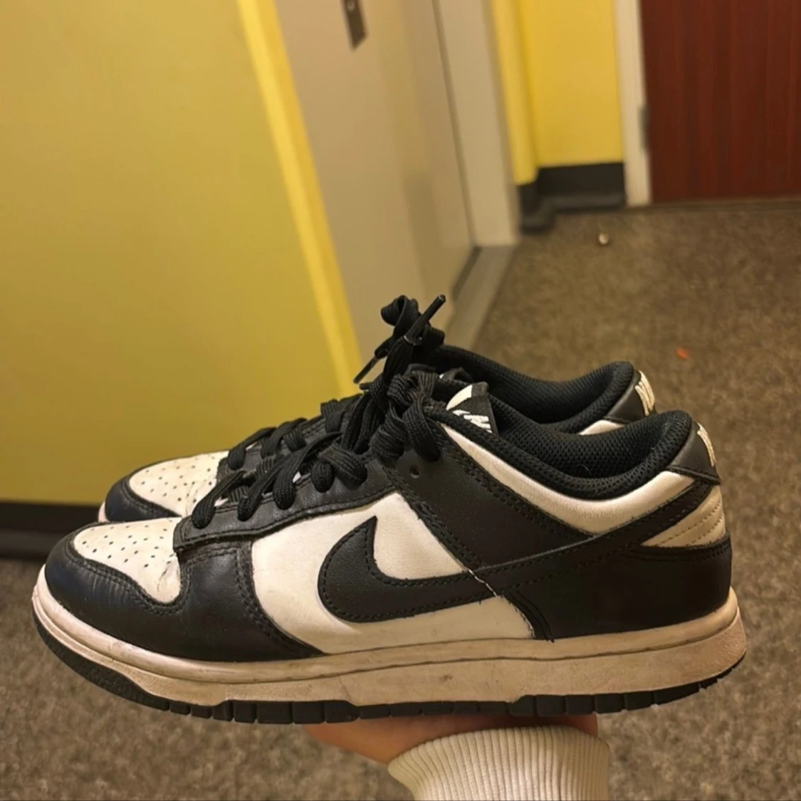 Nike Dunk i svart och vitt