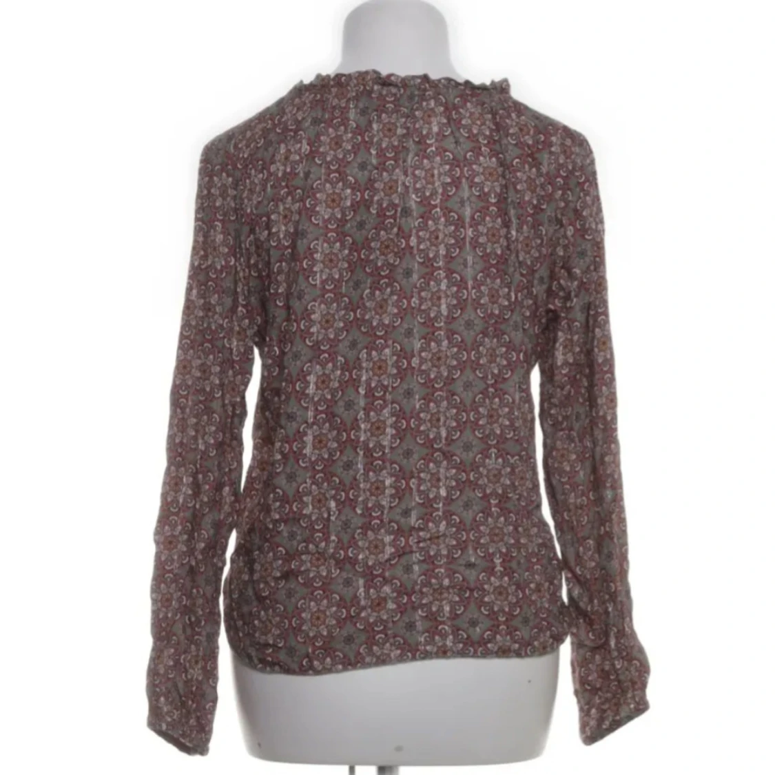 Gullig blus från DEFINE - 1